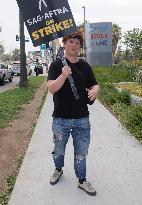WGA100 Days Strike - LA