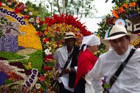 Medellin 'Feria de las Flores' - Silleteros Parade