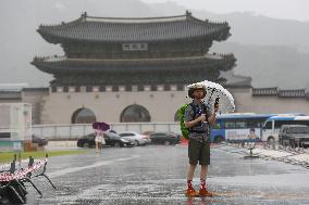 SOUTH KOREA-SEOUL-TYPHOON KHANUN-HEAVY RAINFALL