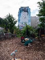 Popular Ecological Garden - Paris