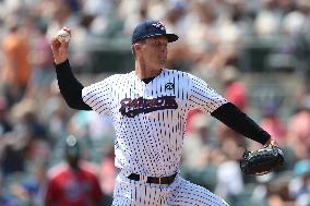 Binghamton Rumble Ponies v Somerset Patriots