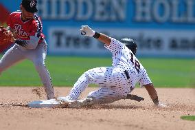 Binghamton Rumble Ponies v Somerset Patriots