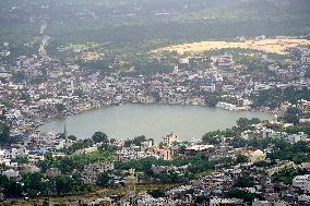 Pushkar Sacred Lake Of The Hindus - Rajasthan