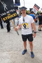 SAG-AFTRA-WGA Picket Line Outside Paramount - LA