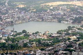 Pushkar Sacred Lake Of The Hindus - Rajasthan