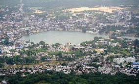 Pushkar Sacred Lake Of The Hindus - Rajasthan