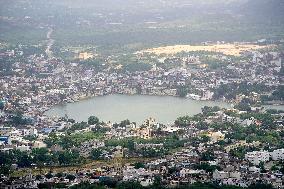 Pushkar Sacred Lake Of The Hindus - Rajasthan