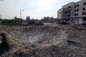 Russian troops hit Zaporizhzhia hotel
