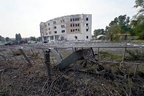 Russian troops hit Zaporizhzhia hotel