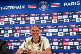 PSG Press Conference - Poissy