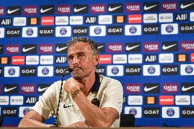 PSG Press Conference - Poissy