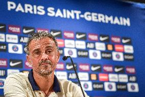 PSG Press Conference - Poissy