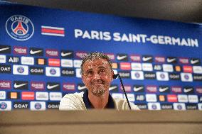 PSG Press Conference - Poissy