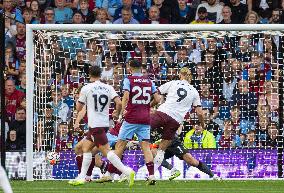 (SP)BRITAIN-BURNLEY-FOOTBALL-ENGLISH PREMIER LEAGUE-BURNLEY FC VS MANCHESTER CITY FC