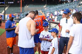 Chicago Cubs v New York Mets