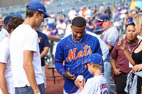 Chicago Cubs v New York Mets