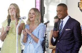 Kelsea Ballerini Performs on NBC's Today Show - NYC
