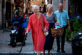 Queen Margrethe Visits Cahors Market