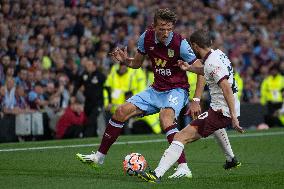 Burnley FC v Manchester City - Premier League