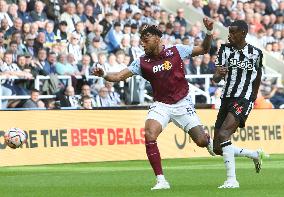 Newcastle United v Aston Villa - Premier League