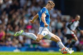 Everton FC v Fulham FC - Premier League