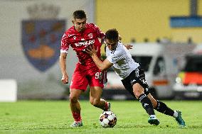 Universitatea Cluj v FC Dinamo Bucharest - SuperLiga