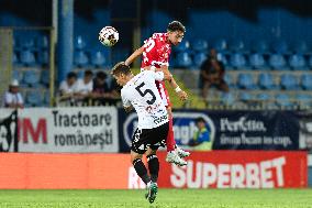 Universitatea Cluj v FC Dinamo Bucharest - SuperLiga