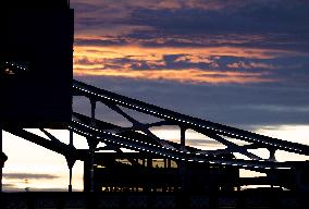 BRITAIN-LONDON-SUNSET