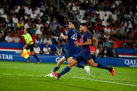 Paris Saint-Germain v FC Lorient - Ligue 1 Uber Eats