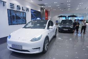 Tesla Announced Price Cuts in The Chinese Market