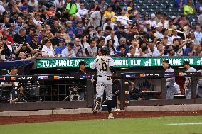 Pittsburgh Pirates v New York Mets