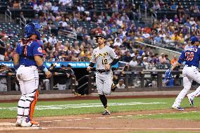 Pittsburgh Pirates v New York Mets