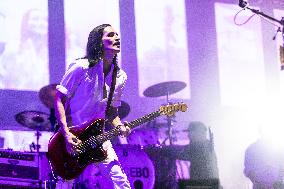 Placebo Perform In Turin