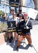 Celebs Join SAG-WGA Strike - LA