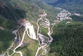 Xinhua Headlines: Sci-tech park built on abandoned mine in Beijing's green transition