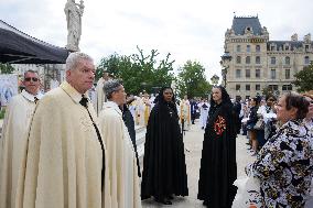 Procession Of The Assumption At Notre Dame De Paris - Paris