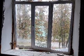 Destroyed school in Krakhove