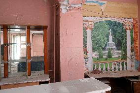 Destroyed school in Krakhove