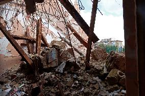 Destroyed school in Krakhove