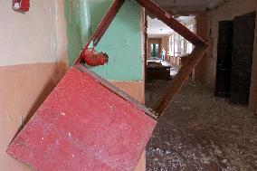 Destroyed school in Krakhove