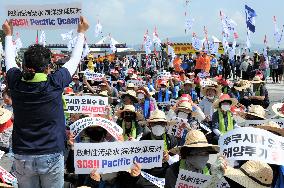 SOUTH KOREA-GOHEUNG-JAPAN-RADIOACTIVE WASTEWATER-DISCHARGE-PROTEST