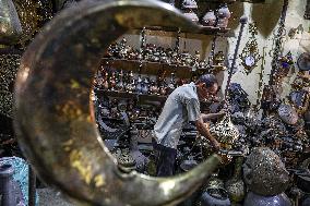 EGYPT-CAIRO-COPPERSMITH-WORKSHOPS