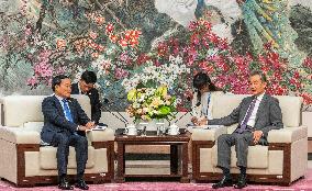 CHINA-YUNNAN-WANG YI-VIETNAM-DEPUTY PM-MEETING(CN)
