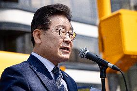 Lee Jae-myung, Leader Of The Democratic Party Of Korea, Attend The Prosecution