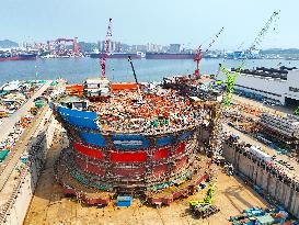 China Deepwater Super Large Equipment Manufacturing