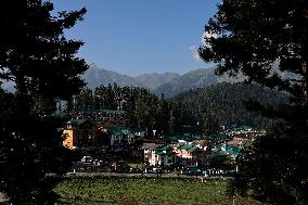 Daily Life In Gulmarg Kashmir