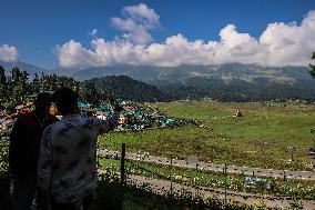 Daily Life In Gulmarg Kashmir