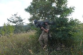 UKRAINE-SOLDIERS-TRAINING