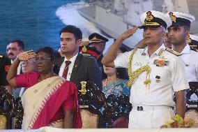 President Unveils INS 'Vindhyagiri' in Kolkata