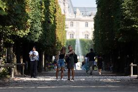 Parisian Right bank during Summer - Paris